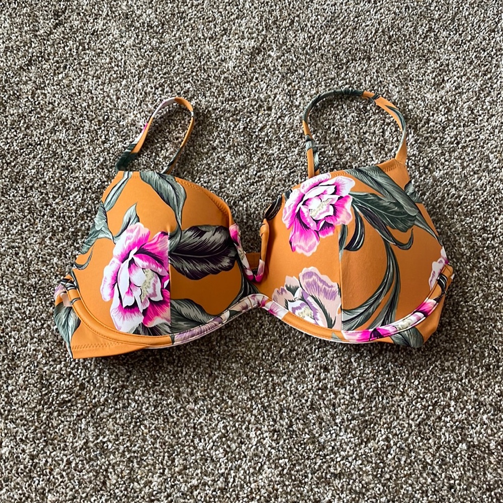Shade & Shore Bathing Suit Top